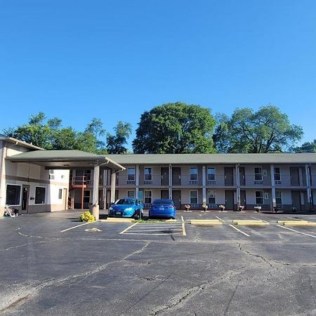 First Western Inn Caseyville 外观 照片