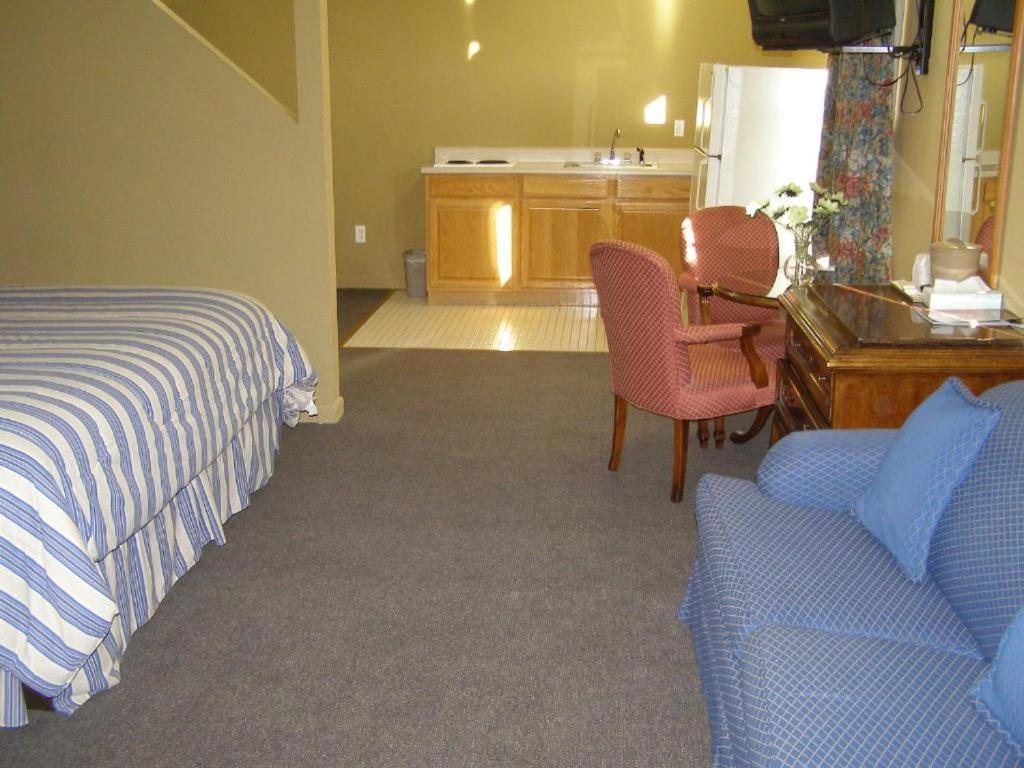 First Western Inn Caseyville 外观 照片