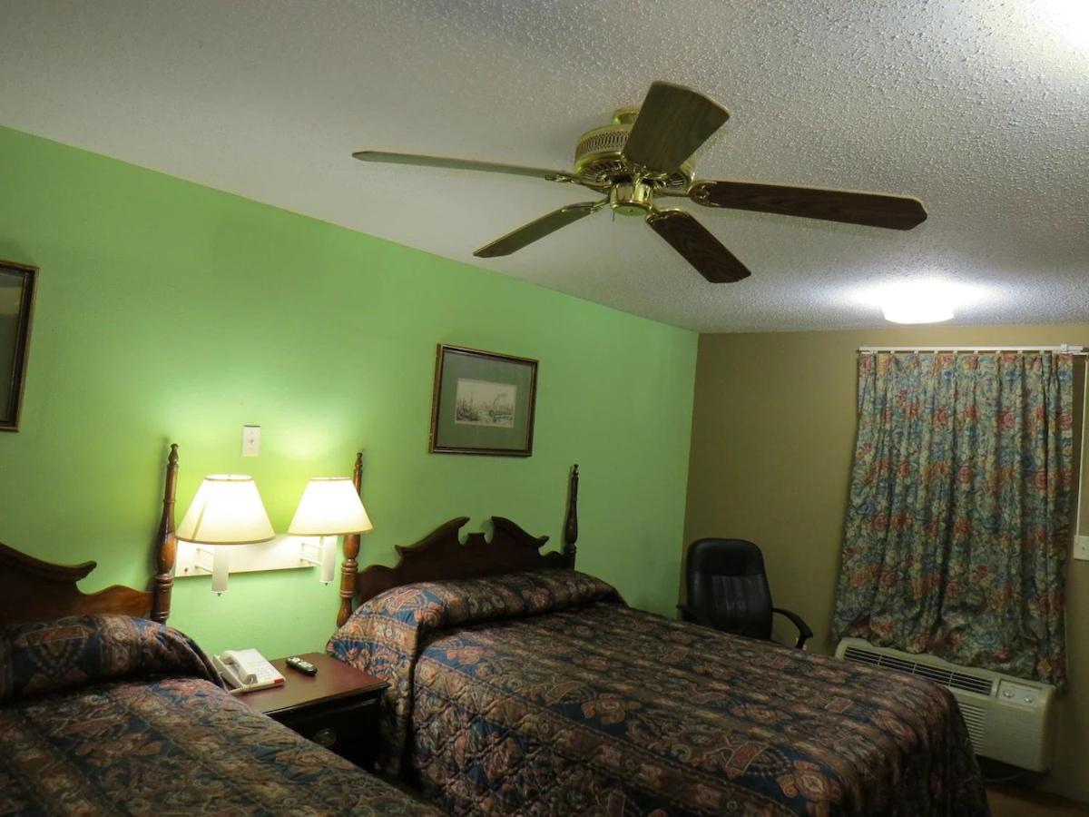 First Western Inn Caseyville 外观 照片