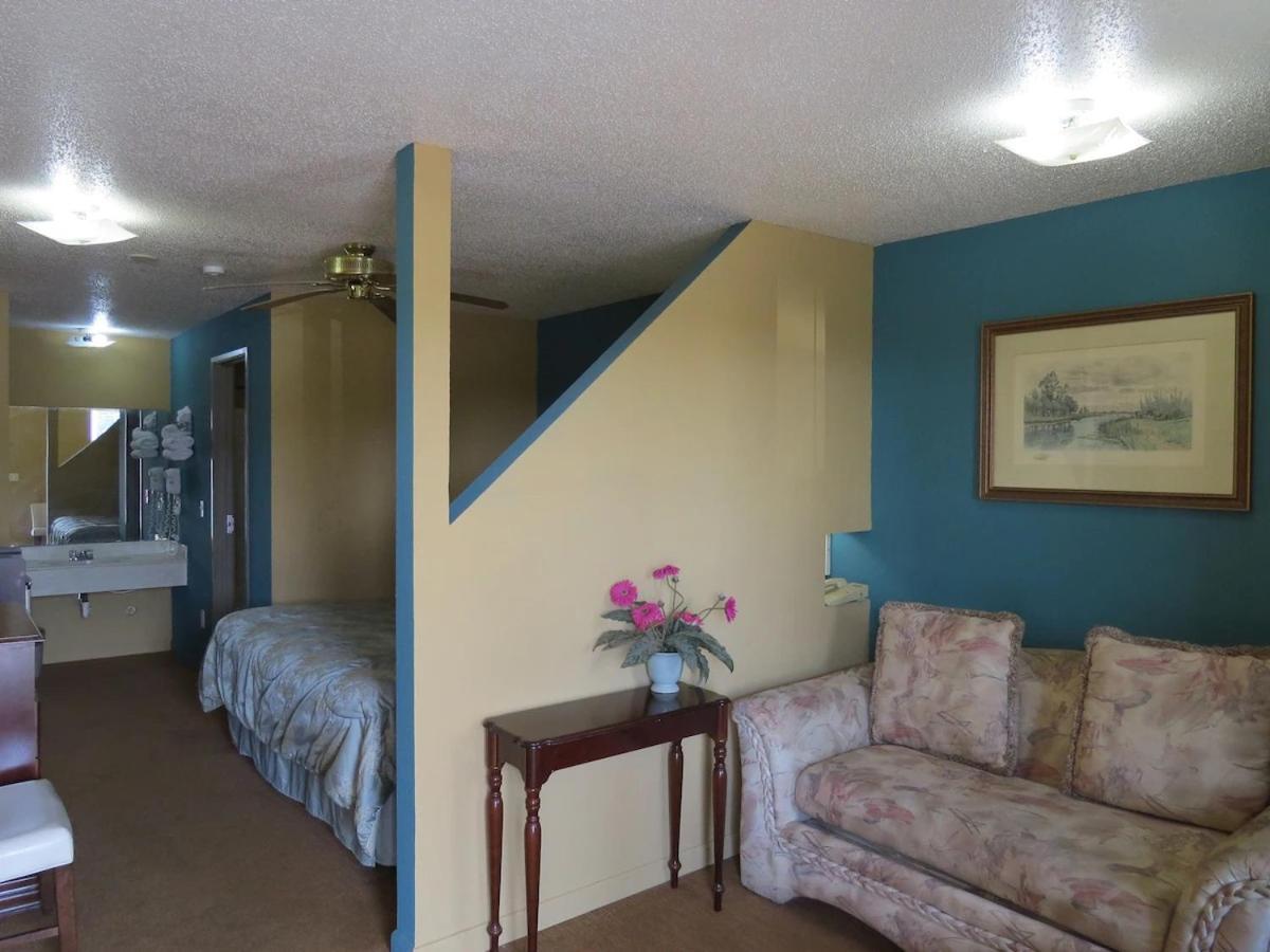 First Western Inn Caseyville 外观 照片